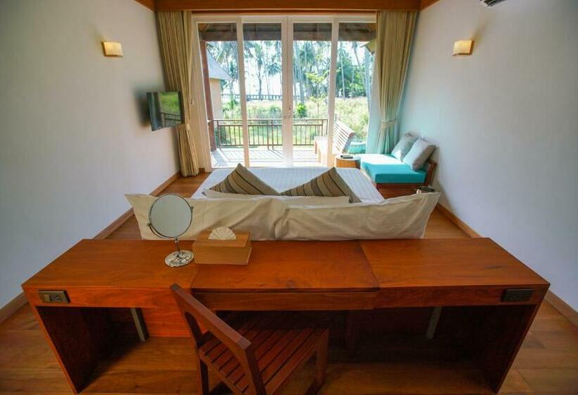 Бунгало Deluxe, Koh Kood Paradise Beach