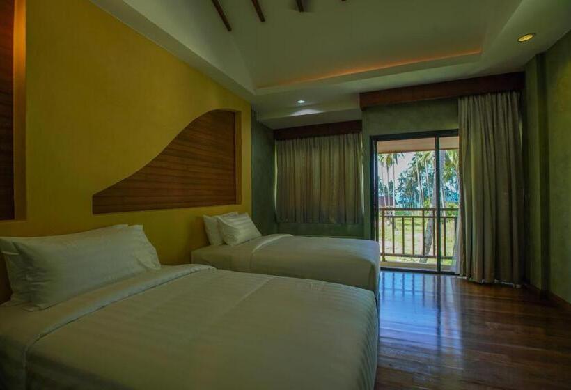 غرفة سوبيريور ذات إطلالة جانبية على البحر, Koh Kood Paradise Beach