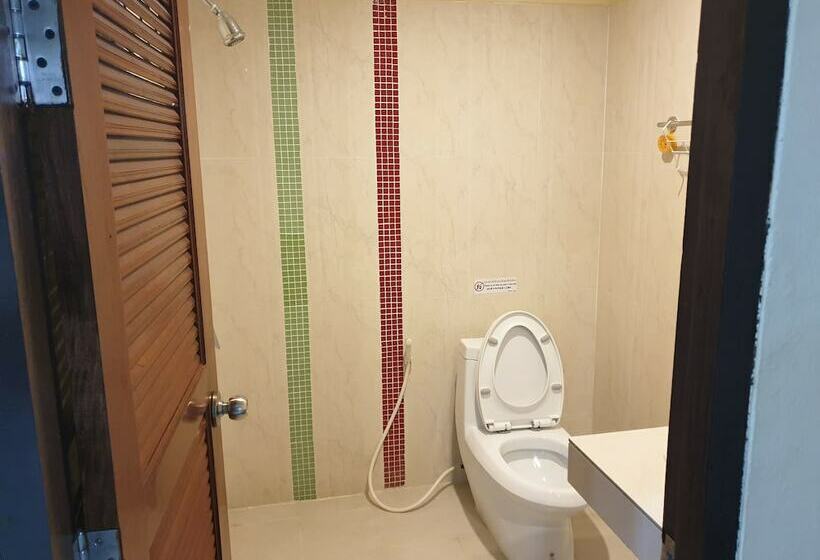 Quarto Deluxe, Friends House Resort