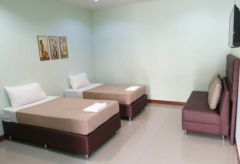 Quarto Deluxe, Friends House Resort