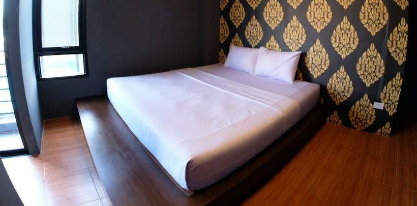 اتاق استاندارد, Hide Bangkok Hostel