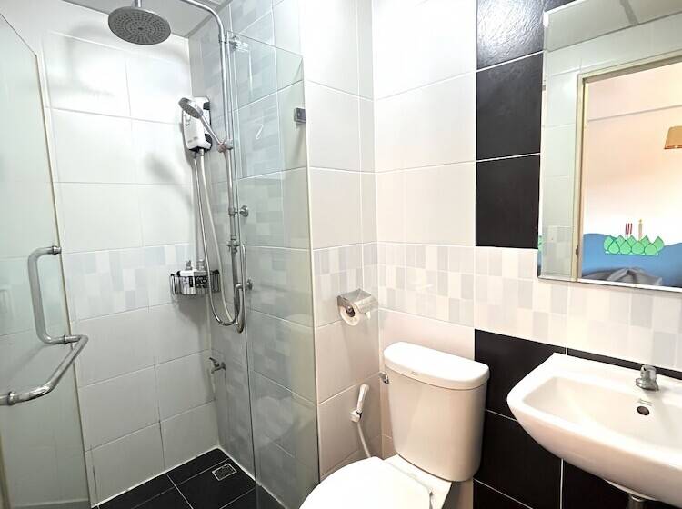 اتاق لوکس, Hide Bangkok Hostel