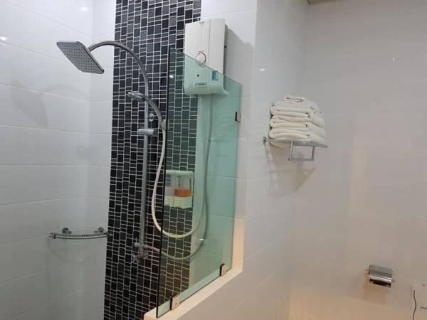 豪华房间, Akelada