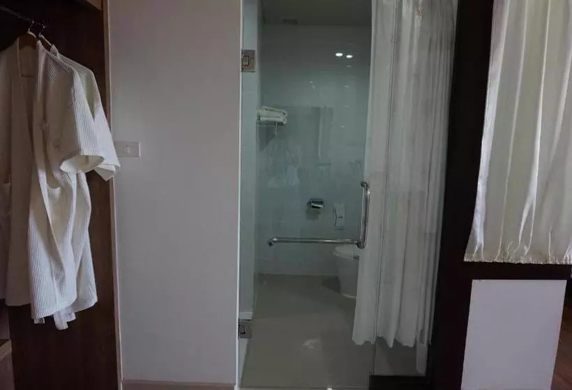 Suite Executiva, Akelada
