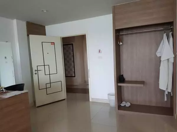 Suite Executiva, Akelada