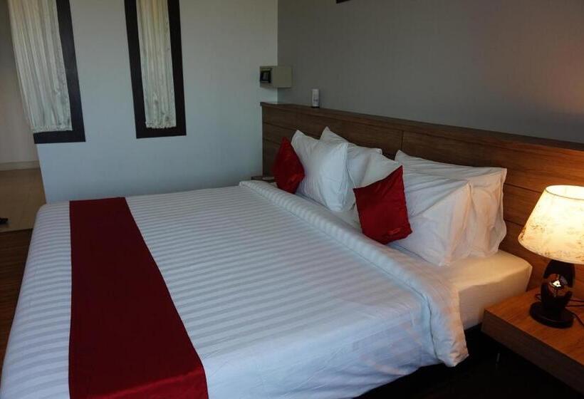 行政套房, Akelada