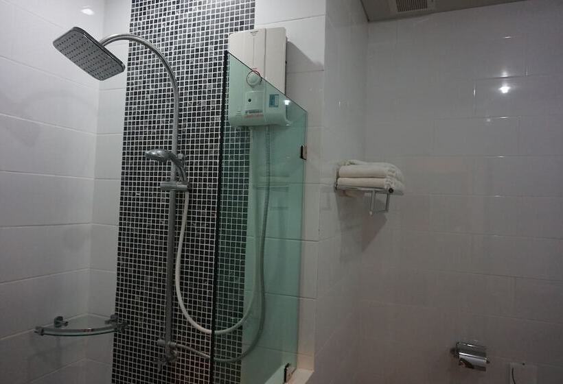 豪华房间, Akelada