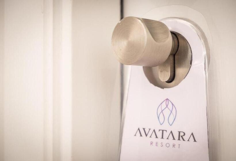 Habitació Triple Deluxe, Avatara Resort