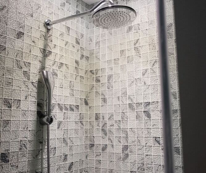 Habitació Triple Deluxe, Avatara Resort