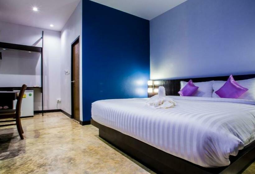 디럭스 룸 킹사이즈 침대, Aziss Boutique Hotel   Sha Plus