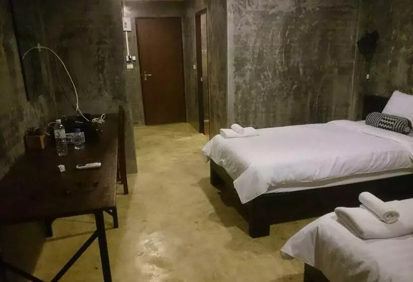 Quarto Estandar, Come Moon Loft