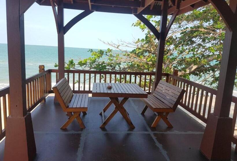 패밀리 룸 바다 전망, Phuphat Beach
