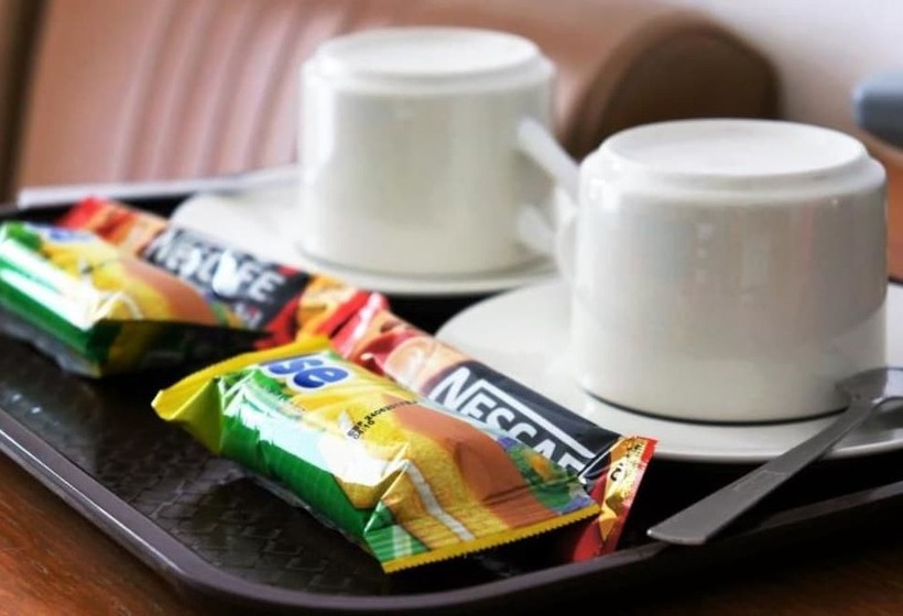 스탠다드 룸, Plernpetch