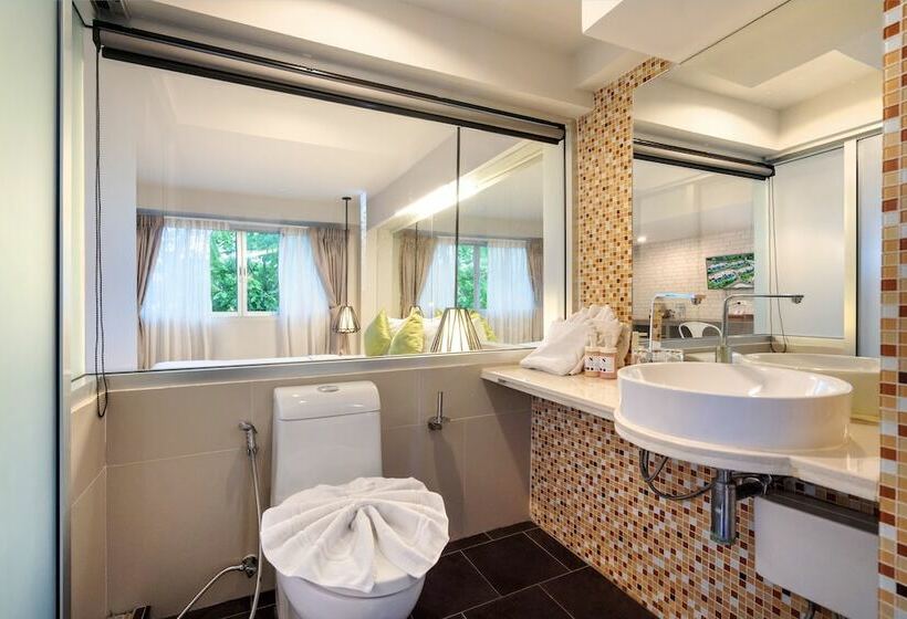 Standardzimmer Kingsize Bett, Silla Loft