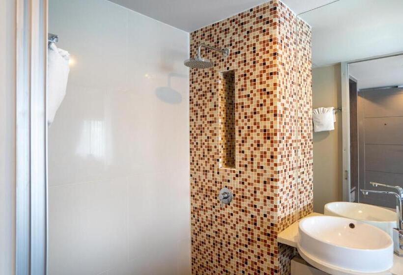 Deluxe Zimmer, Silla Loft