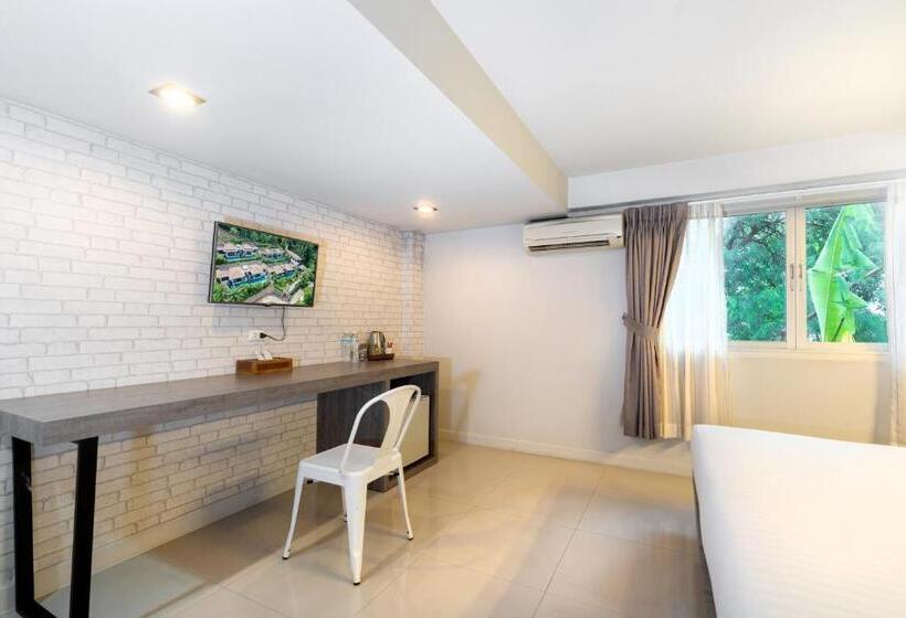 Standardzimmer Kingsize Bett, Silla Loft