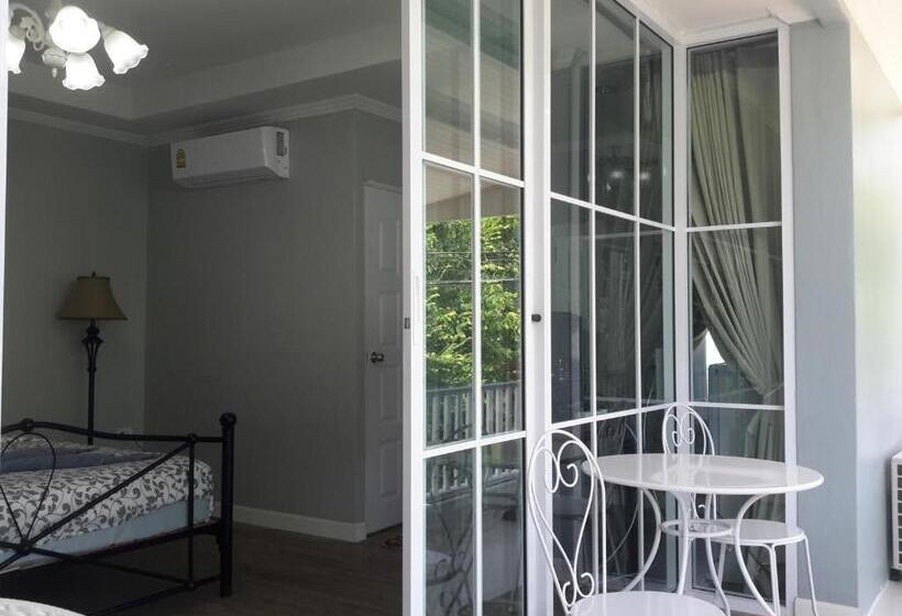 غرفة ديلوكس مزودة بشرفة, Sky Cottage