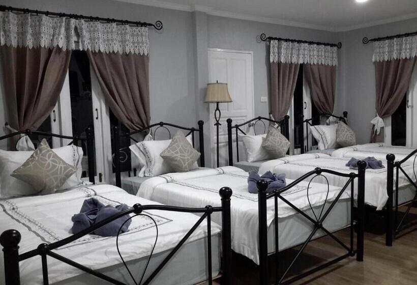 غرفة قياسية رباعية, Sky Cottage