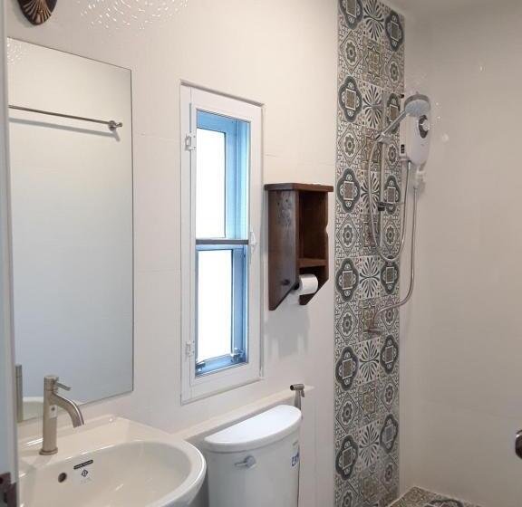 بنجلو عائلى, Sky Cottage