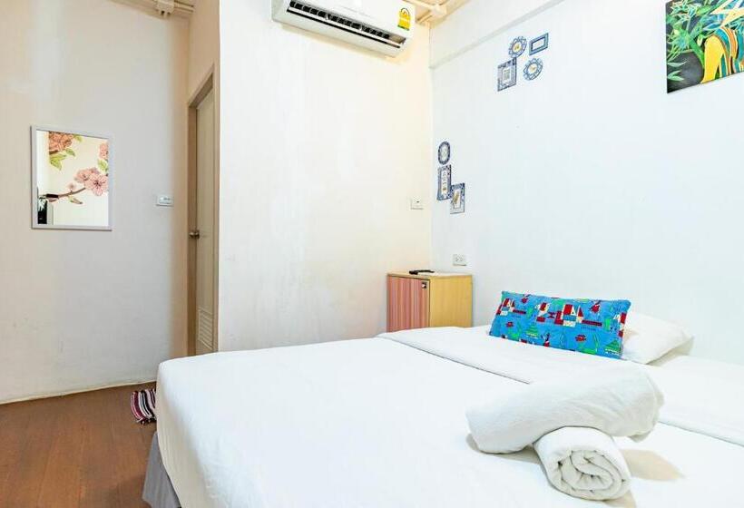 اتاق استاندارد, Sleep Dee Hostel