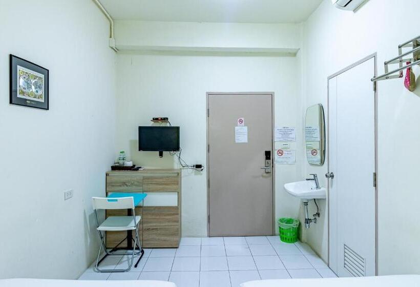 اتاق استاندارد, Sleep Dee Hostel