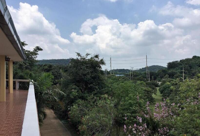 חדר משפחתי, ฺbaan Ing Khao Resort