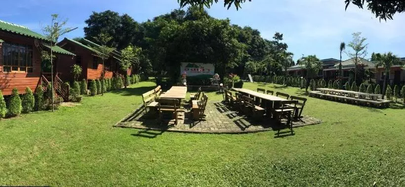 Villa 1 Makuuhuone, ฺbaan Ing Khao Resort