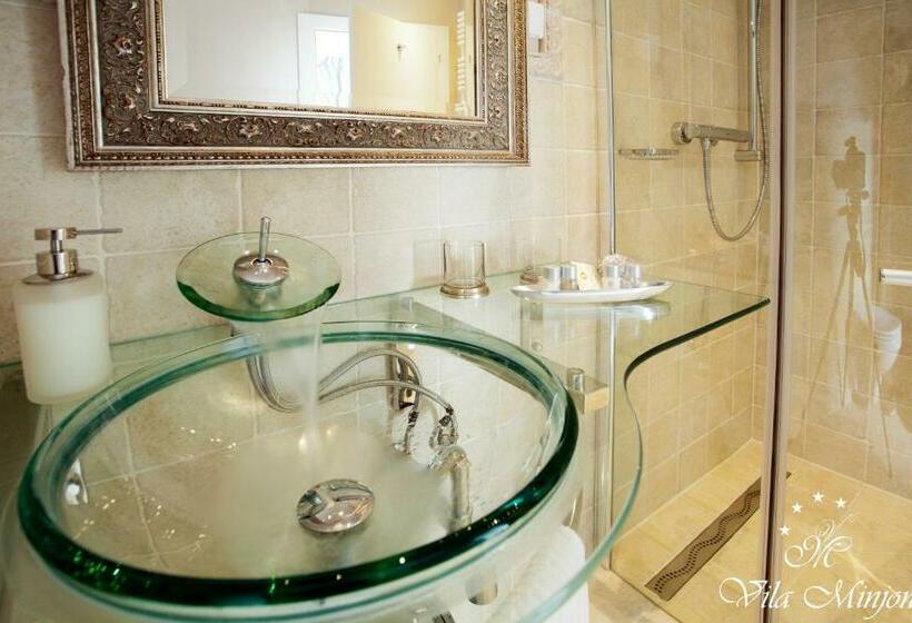 اتاق لوکس, Luxury Rooms Minjon