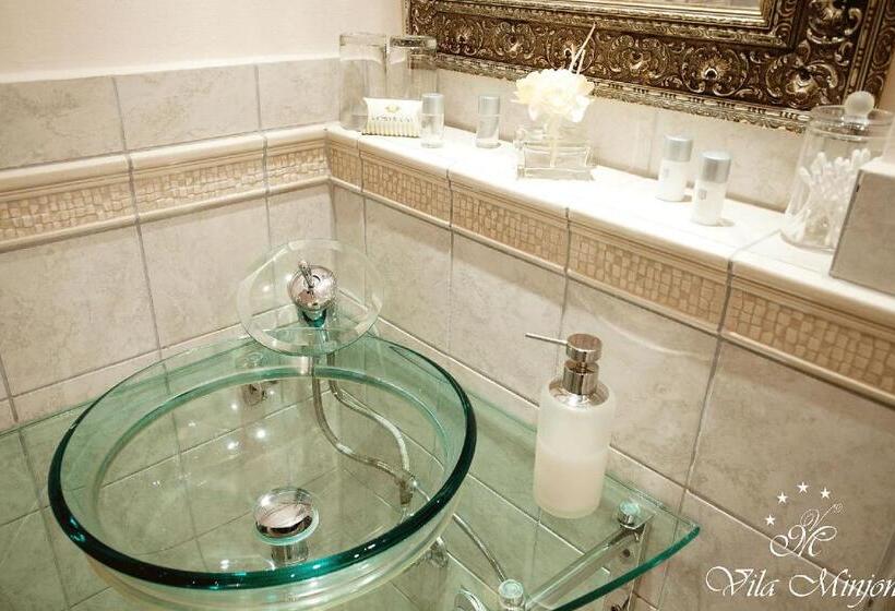 اتاق لوکس, Luxury Rooms Minjon