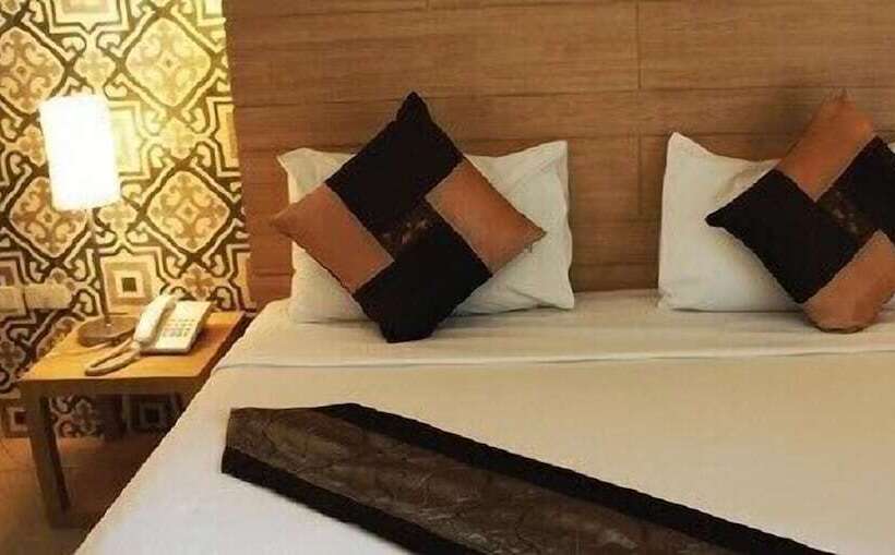 اتاق لوکس, Chinotel