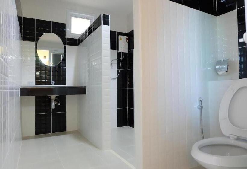 Четырехместный Номер Стандарт Вид на Море, Chokdee Resort