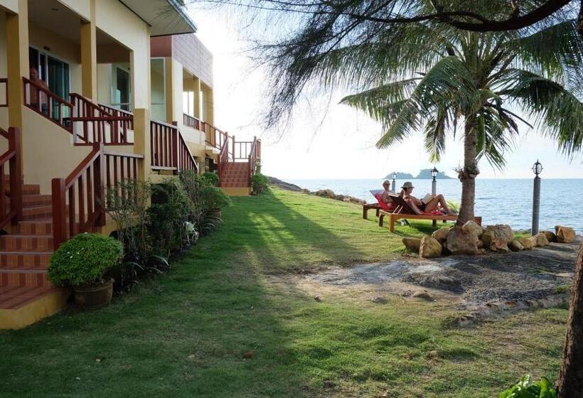 Четырехместный Номер Стандарт Вид на Море, Chokdee Resort