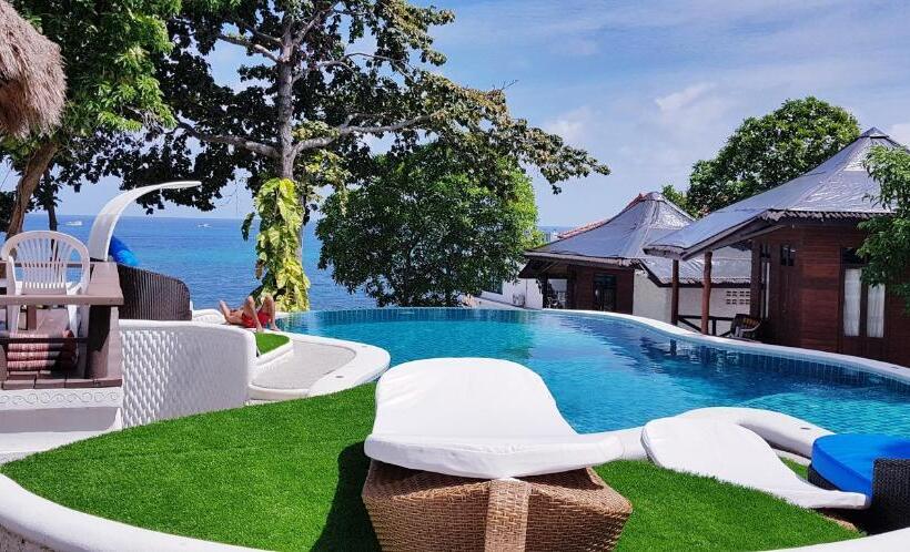 Бунгало Семейное Вид на Море, Clear View Resort