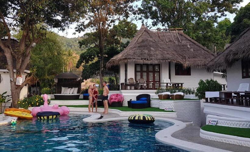 Бунгало Семейное Вид на Море, Clear View Resort