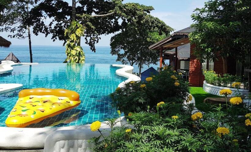 Бунгало Семейное Вид на Море, Clear View Resort