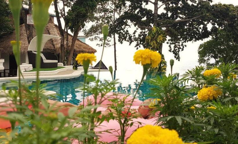 Бунгало Семейное Вид на Море, Clear View Resort