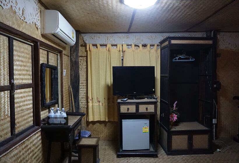 スタンダードトリプルルーム, Heuandok Euang Resort