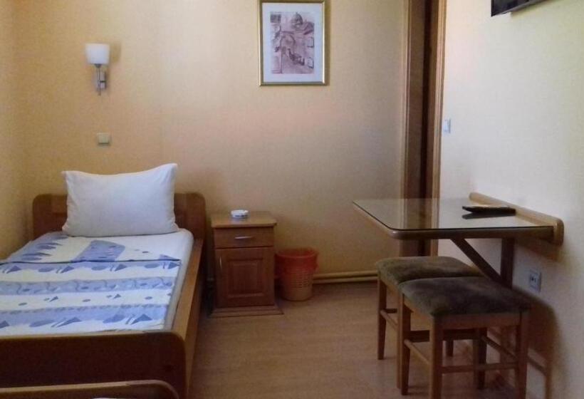 اتاق استاندارد یک نفره, B&b Boem