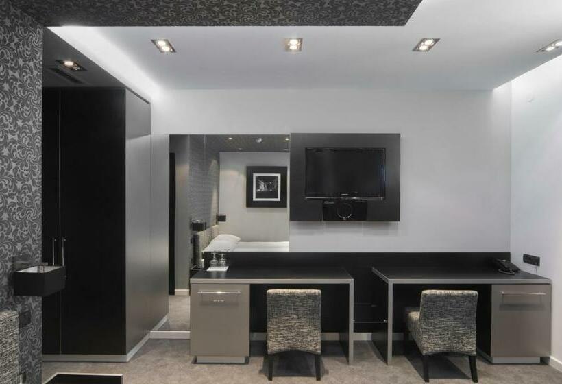 اتاق لوکس, ženeva Lux