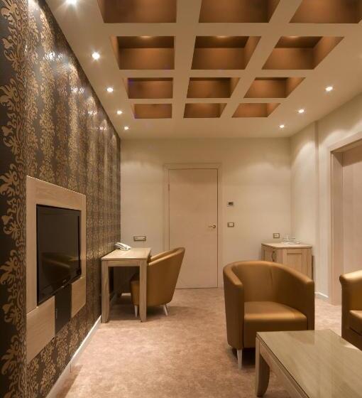 سوئیت راحتی, ženeva Lux