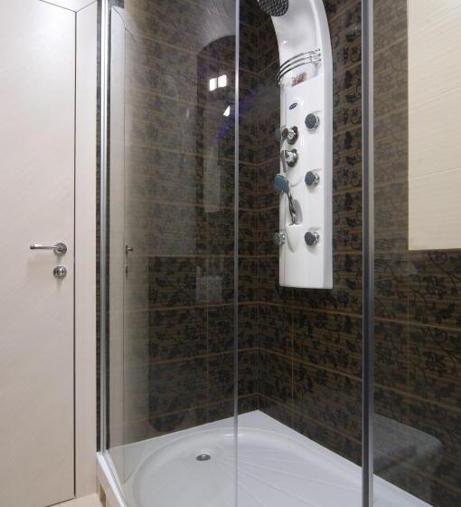 سوئیت راحتی, ženeva Lux