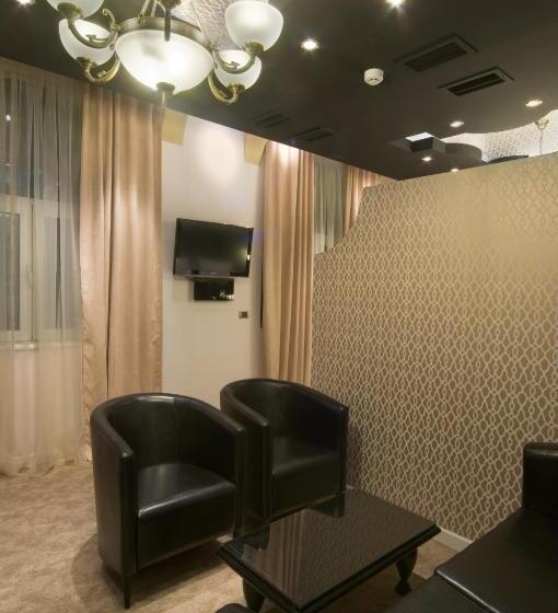 سوئیت راحتی, ženeva Lux