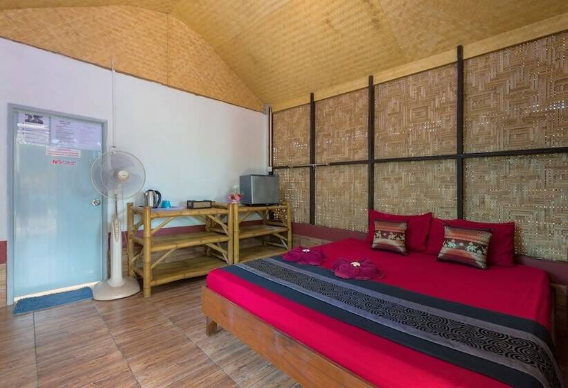 בקתה סטנדרטית, Family Song Koh Lipe