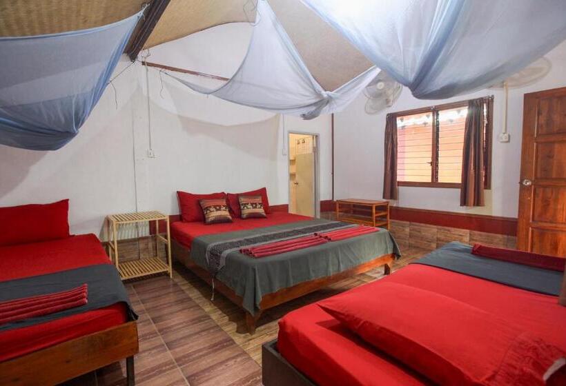 בונגלו משפחתי, Family Song Koh Lipe