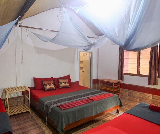 בונגלו משפחתי, Family Song Koh Lipe