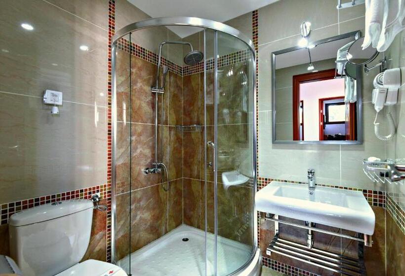 سوییت خانوادگی, Iris