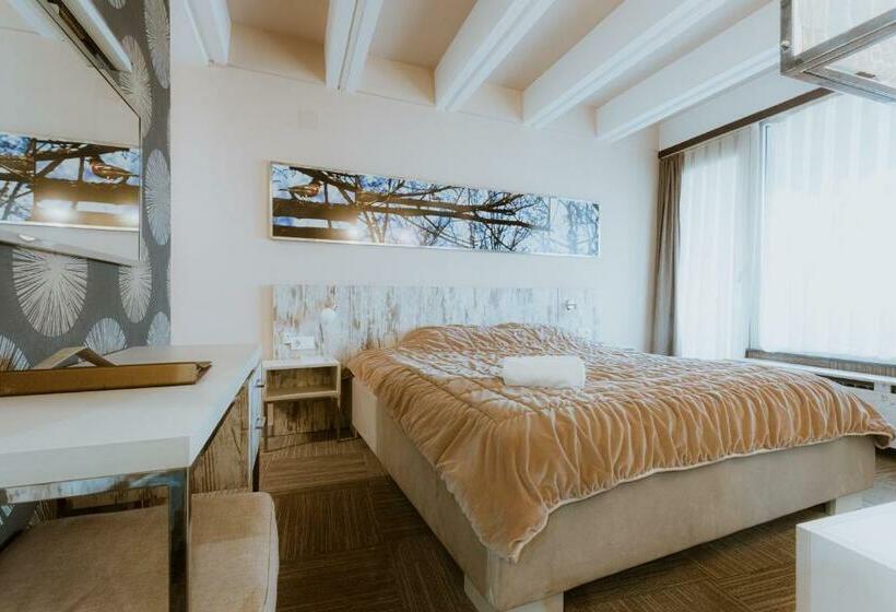 سوییت, Medical And Spa Centre Merkur