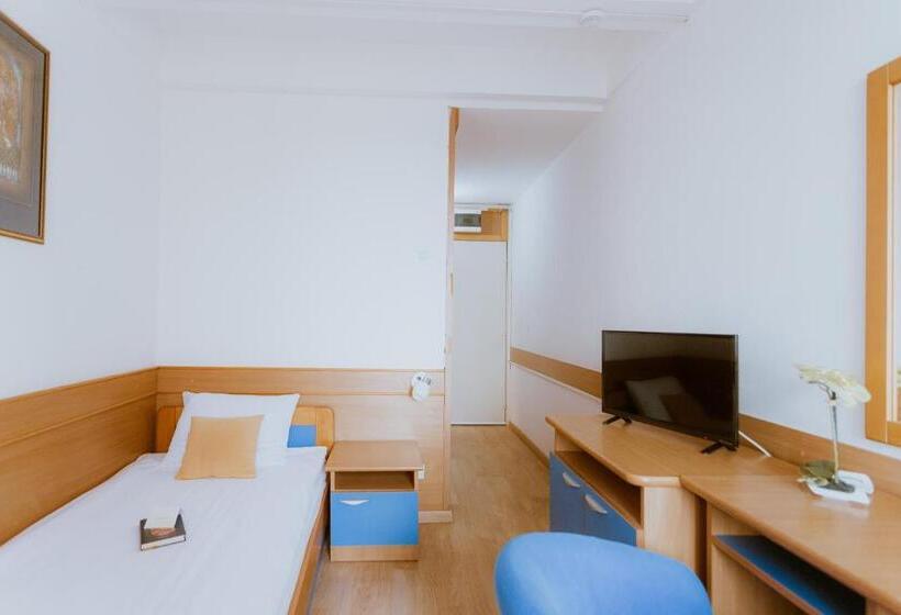 اتاق استاندارد یک نفره, Medical And Spa Centre Merkur