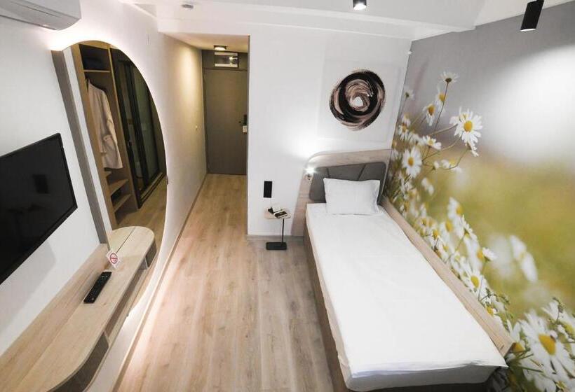 اتاق لوکس یک تخته, Medical And Spa Centre Merkur