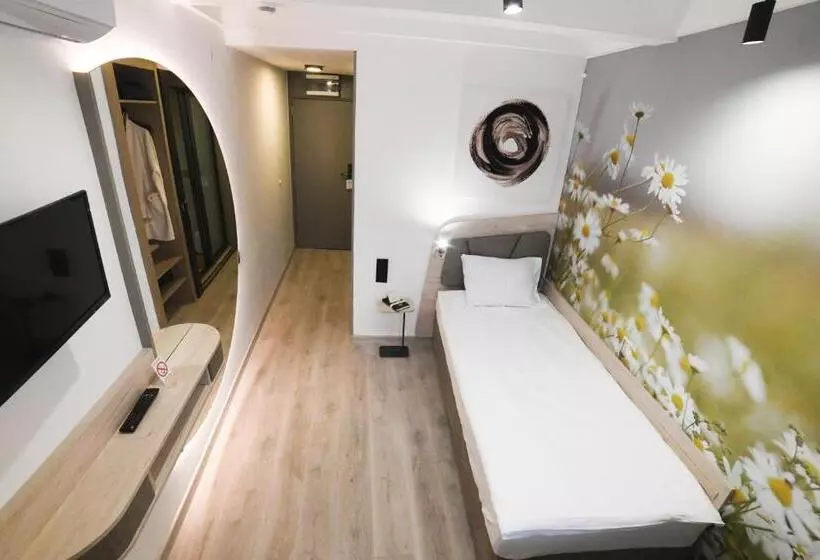 اتاق لوکس یک تخته, Medical And Spa Centre Merkur